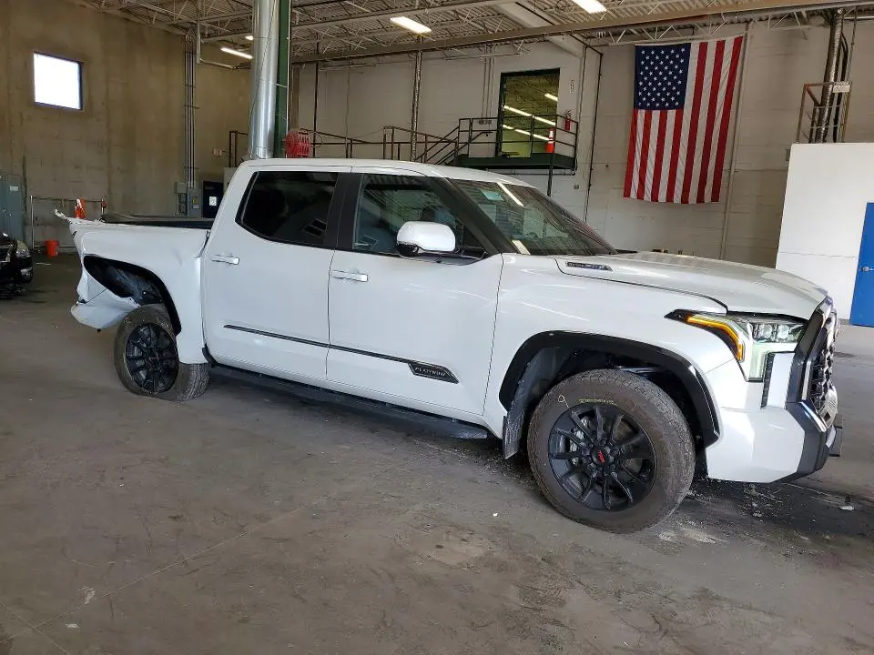 2026 TOYOTA TUNDRA PLATINUM HV  