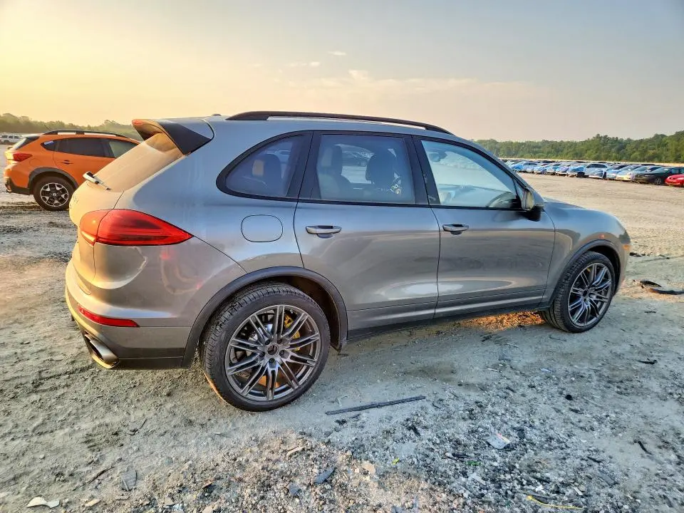 2015 PORSCHE CAYENNE TURBO  