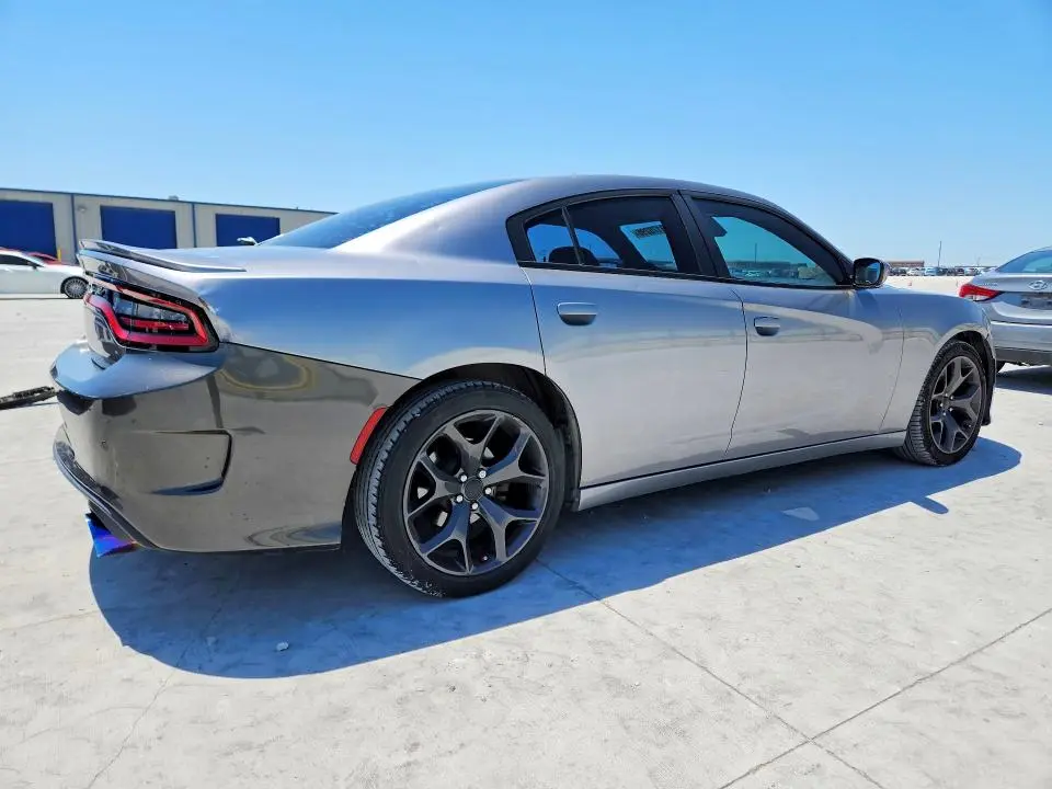 2015 DODGE CHARGER SE  