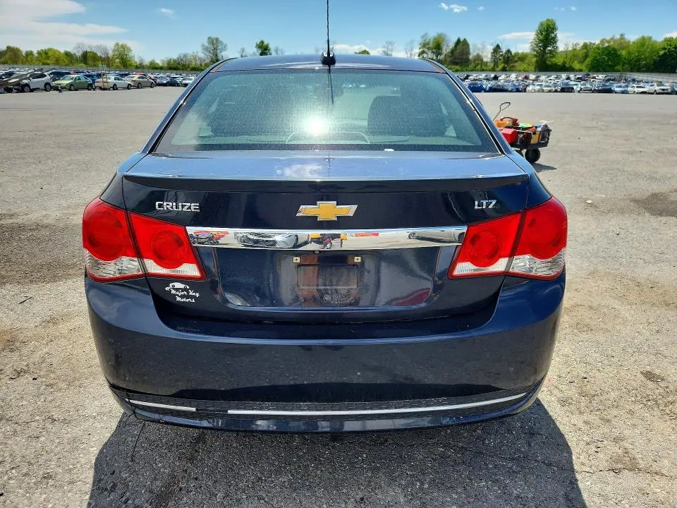2015 CHEVROLET CRUZE LTZ  