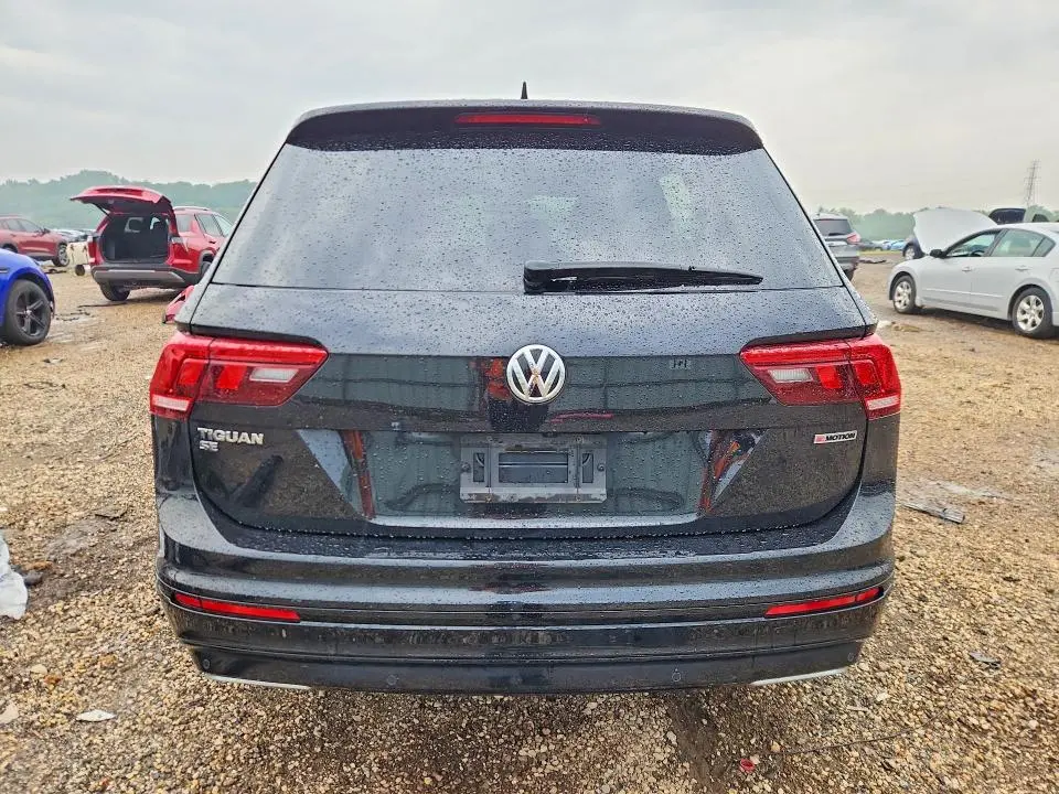 2021 VOLKSWAGEN TIGUAN SE  