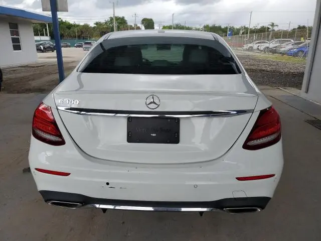2017 MERCEDES-BENZ E 300  