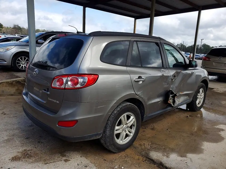 2011 HYUNDAI SANTA FE GLS  