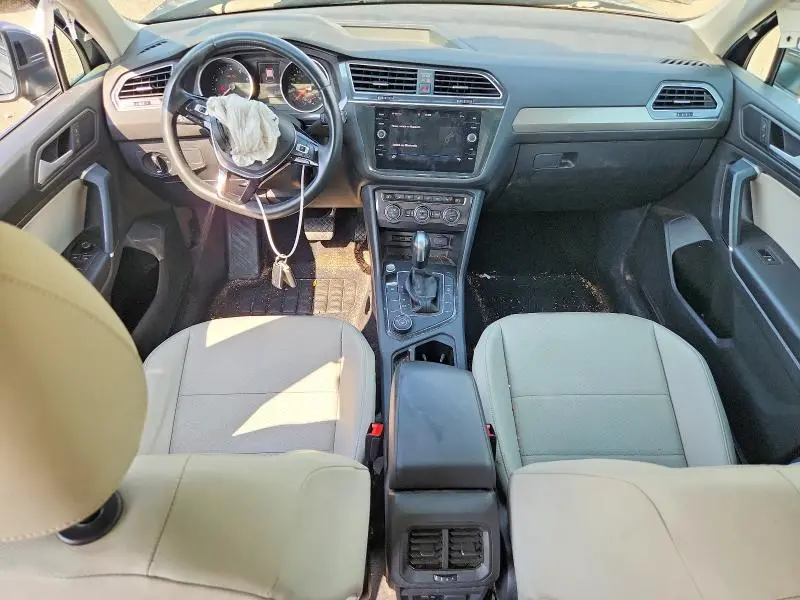 2020 VOLKSWAGEN TIGUAN SE  