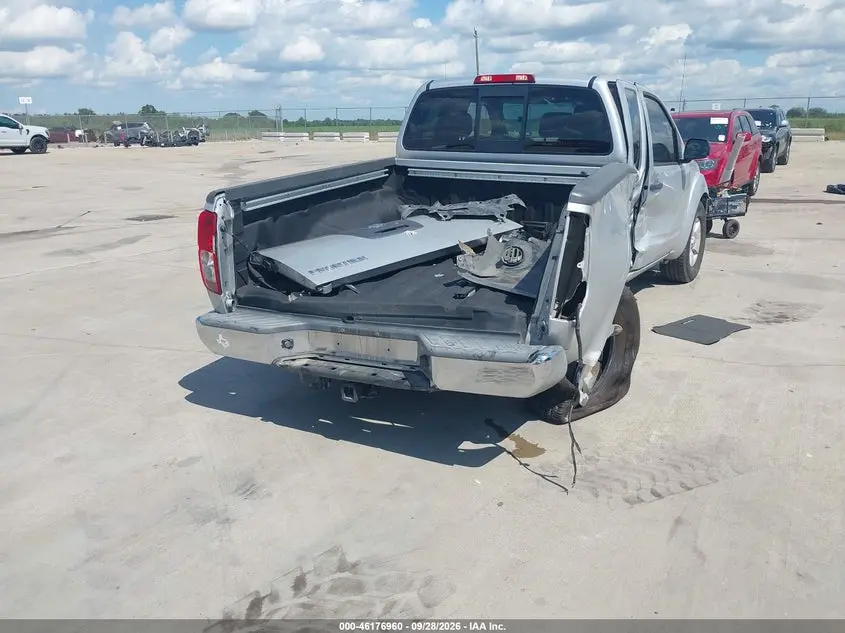 2012 NISSAN FRONTIER SV