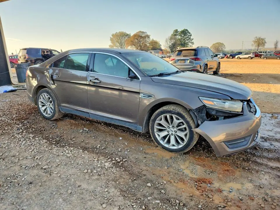 2015 FORD TAURUS LIMITED  