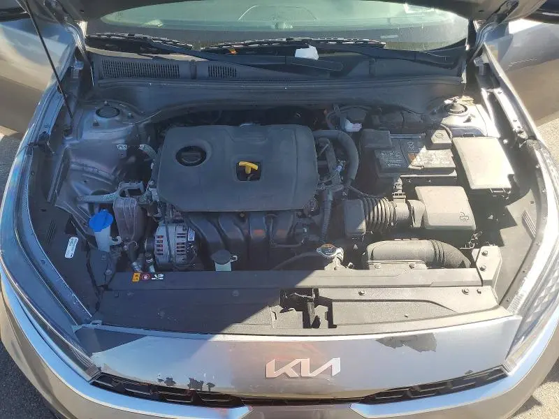 2024 KIA FORTE GT LINE  