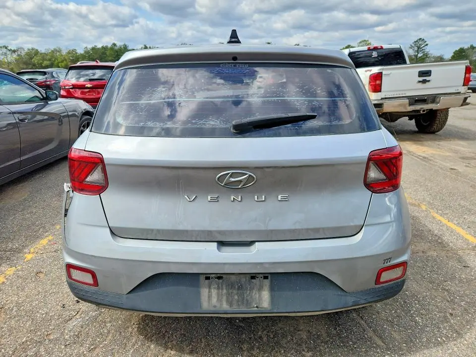2021 HYUNDAI VENUE SE  