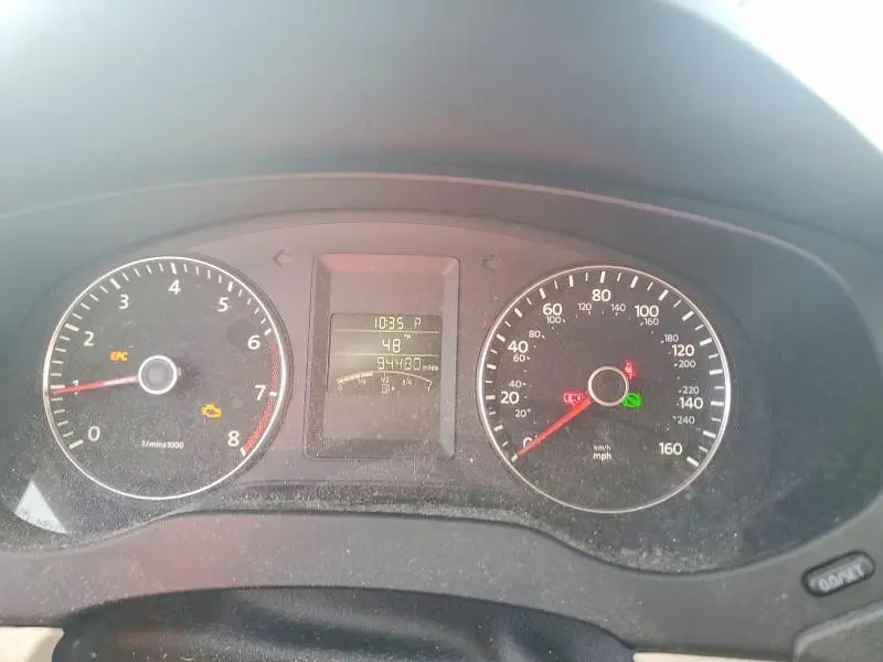 2013 VOLKSWAGEN JETTA SE  