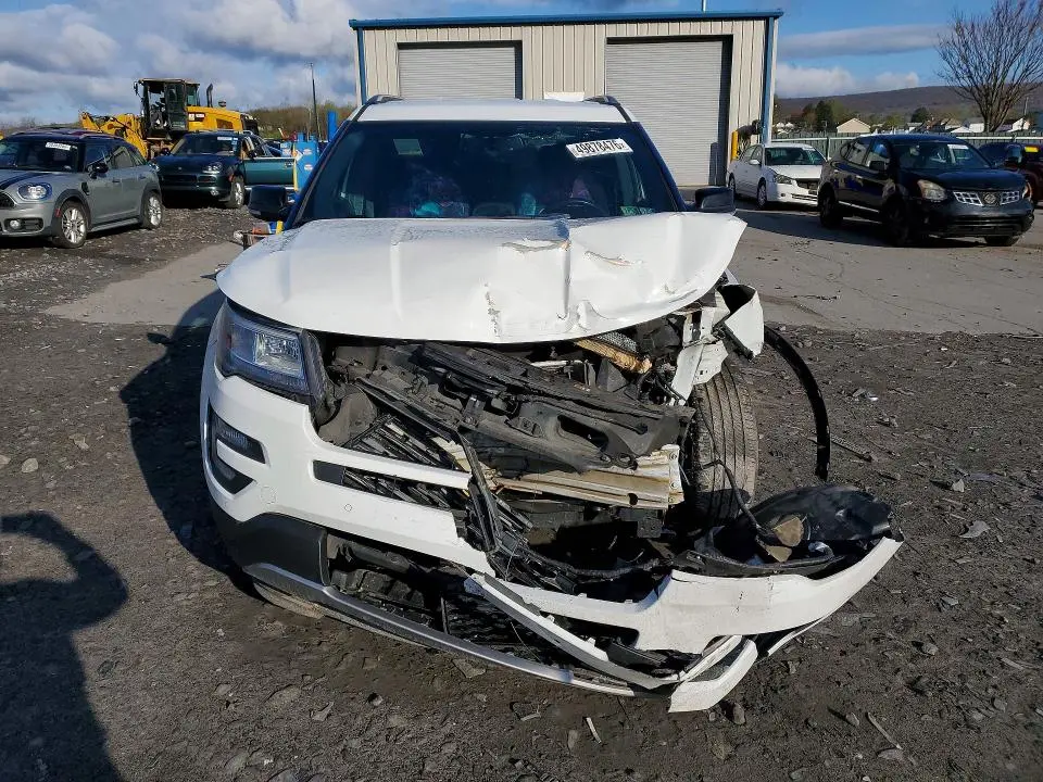 2017 FORD EXPLORER XLT  