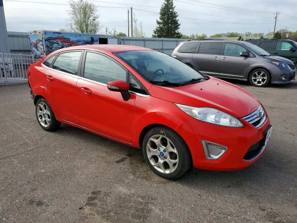 2013 FORD FIESTA TITANIUM  