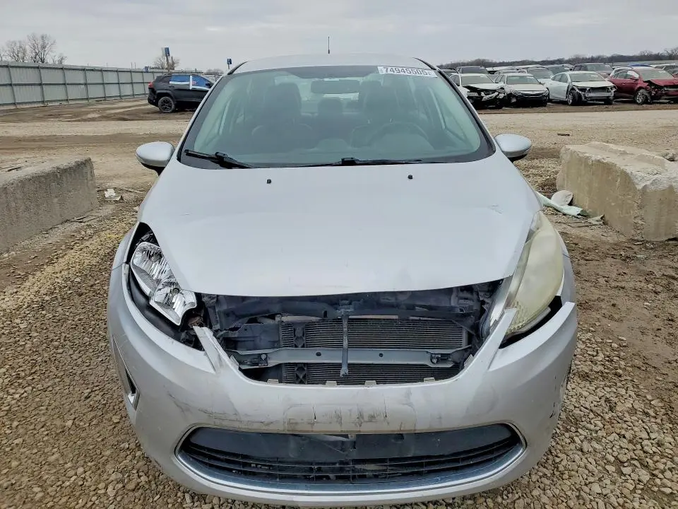 2013 FORD FIESTA TITANIUM  