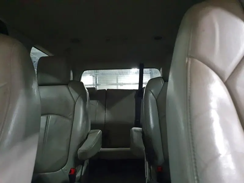 2012 GMC ACADIA SLT-1  