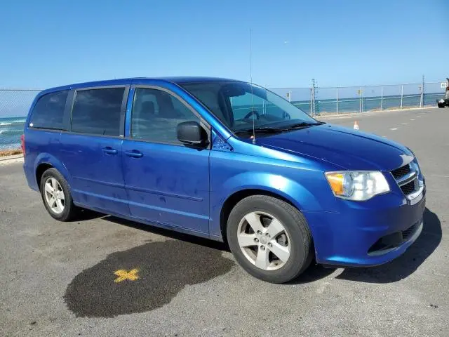 2013 DODGE GRAND CARAVAN SE  