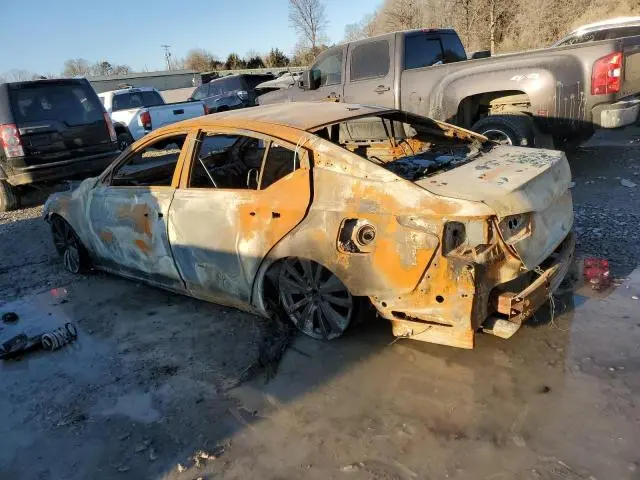 2020 NISSAN ALTIMA SR  