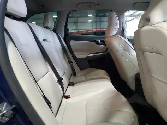 2015 VOLVO XC60 T6 PLATINUM  