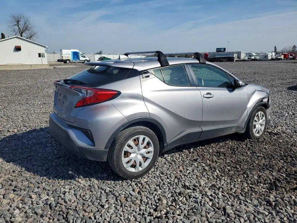 2019 TOYOTA C-HR LE  