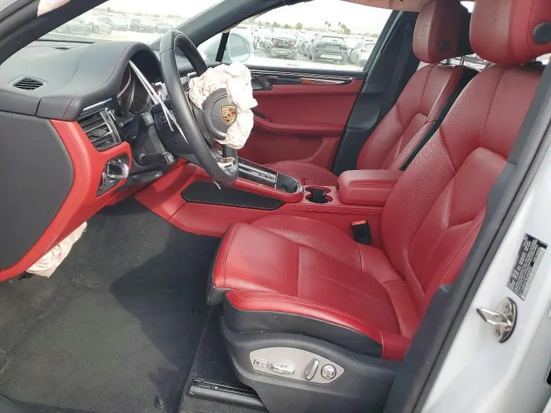 2025 PORSCHE MACAN S  
