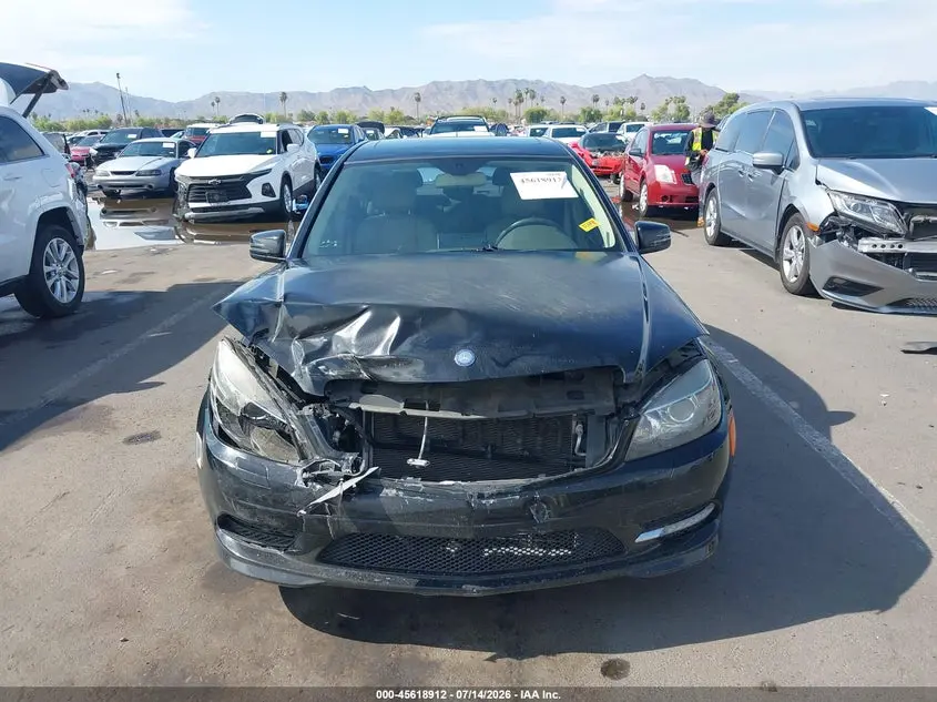 2011 MERCEDES-BENZ C 300 LUXURY 4MATIC/SPORT 4MATIC