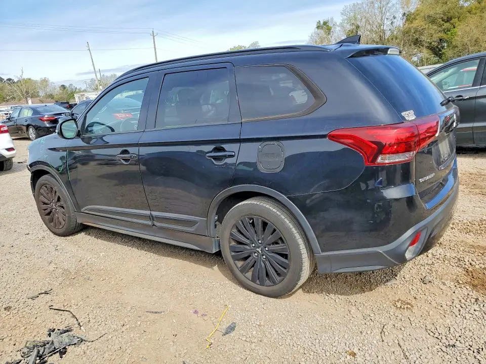 2020 MITSUBISHI OUTLANDER SE  
