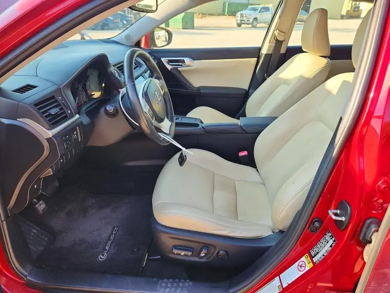2013 LEXUS CT 200  