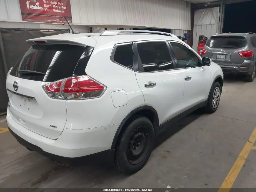 2016 NISSAN ROGUE S