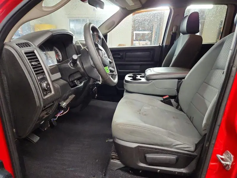 2013 RAM 1500 ST  