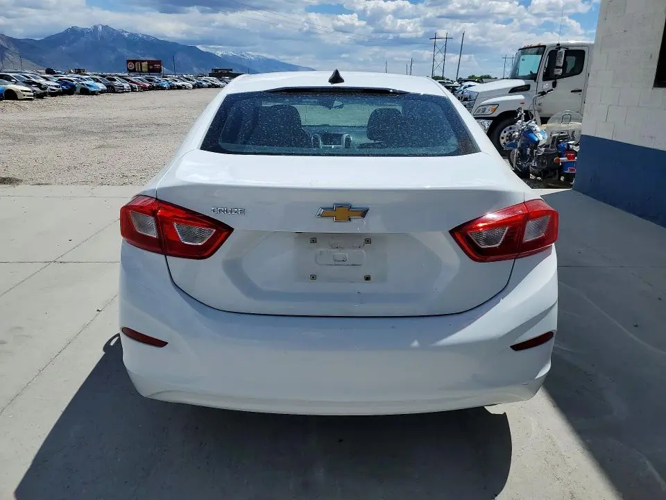 2017 CHEVROLET CRUZE LS  