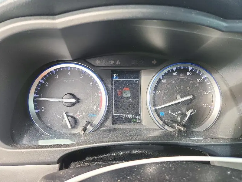 2019 TOYOTA HIGHLANDER XLE  