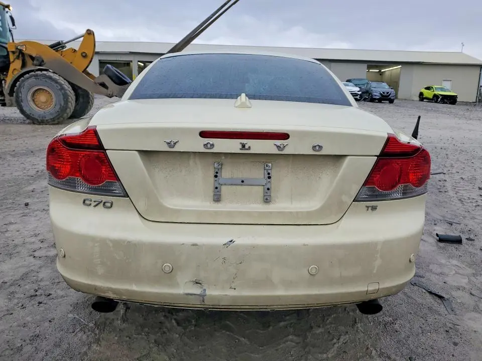 2010 VOLVO C70 T5  