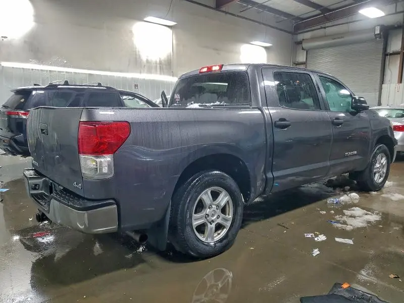 2011 TOYOTA TUNDRA CREWMAX SR5  