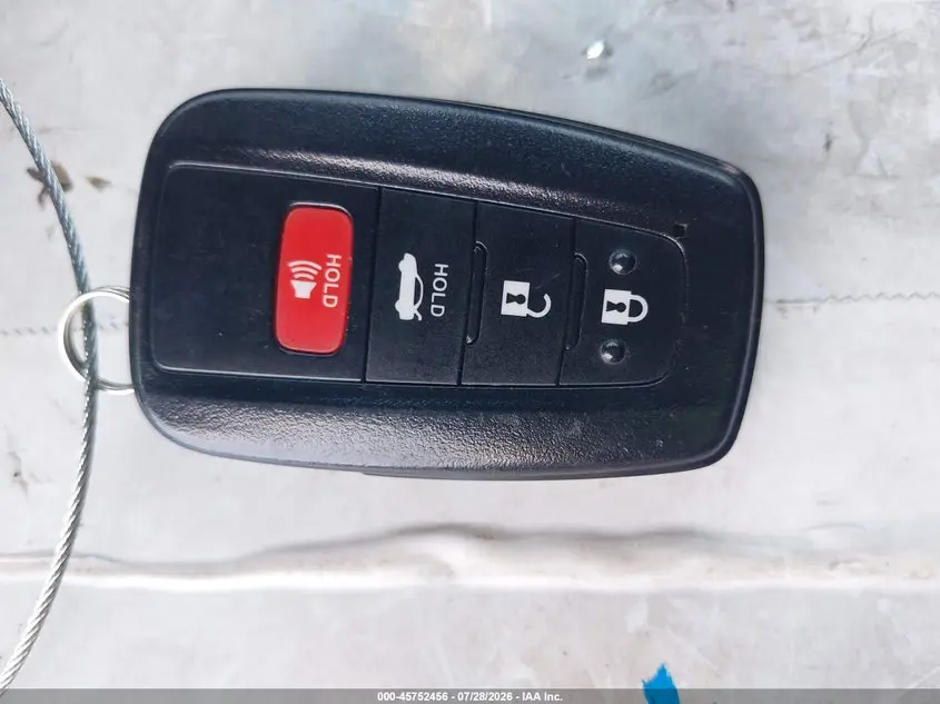 2020 TOYOTA CAMRY LE HYBRID