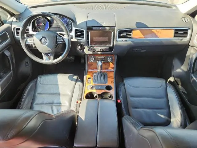 2011 VOLKSWAGEN TOUAREG V6 TDI  