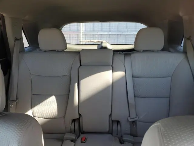 2012 KIA SORENTO BASE  