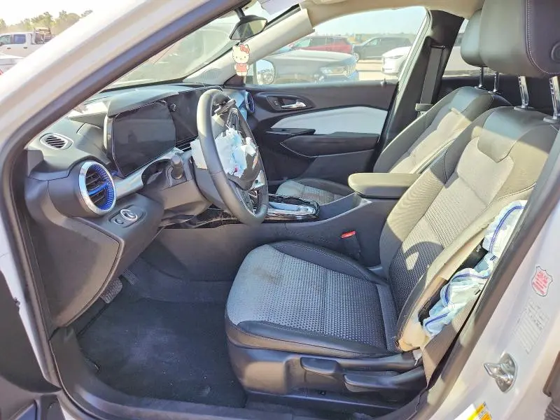 2025 CHEVROLET TRAX 1LT  