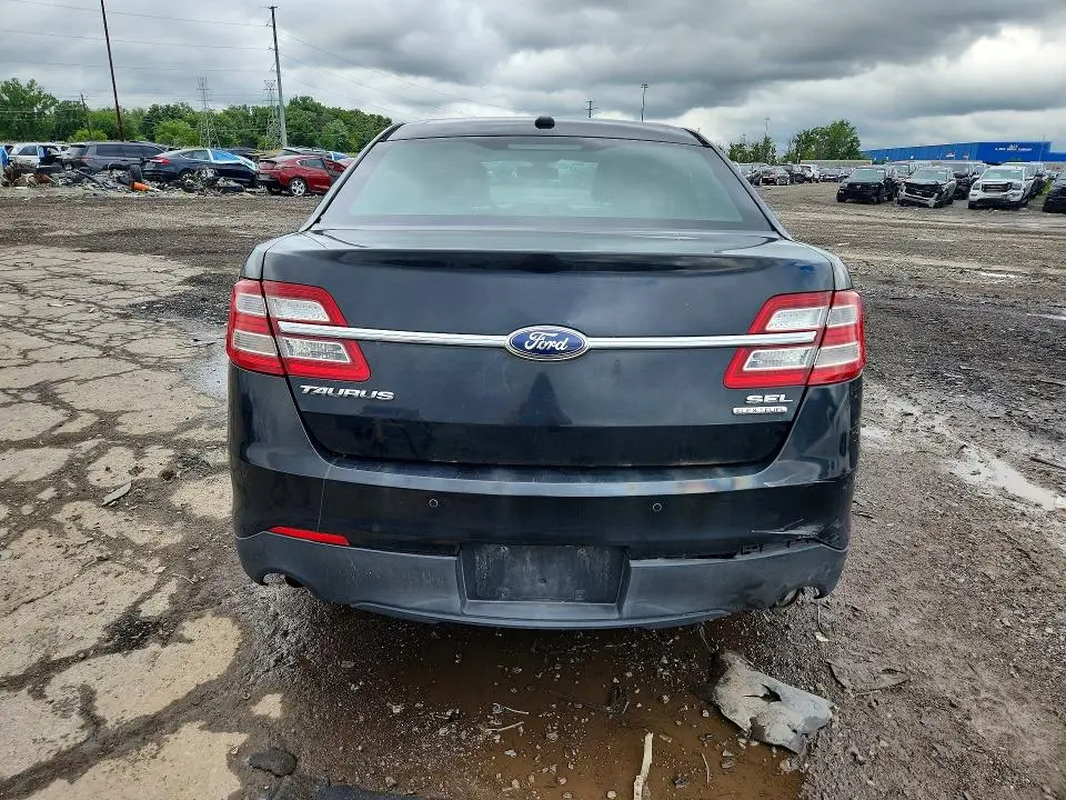 2013 FORD TAURUS SEL  