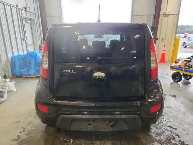 2013 KIA SOUL +  