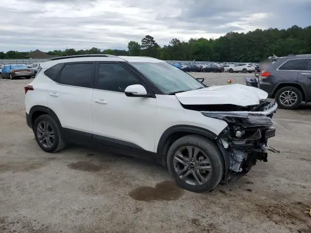 2023 KIA SELTOS S  