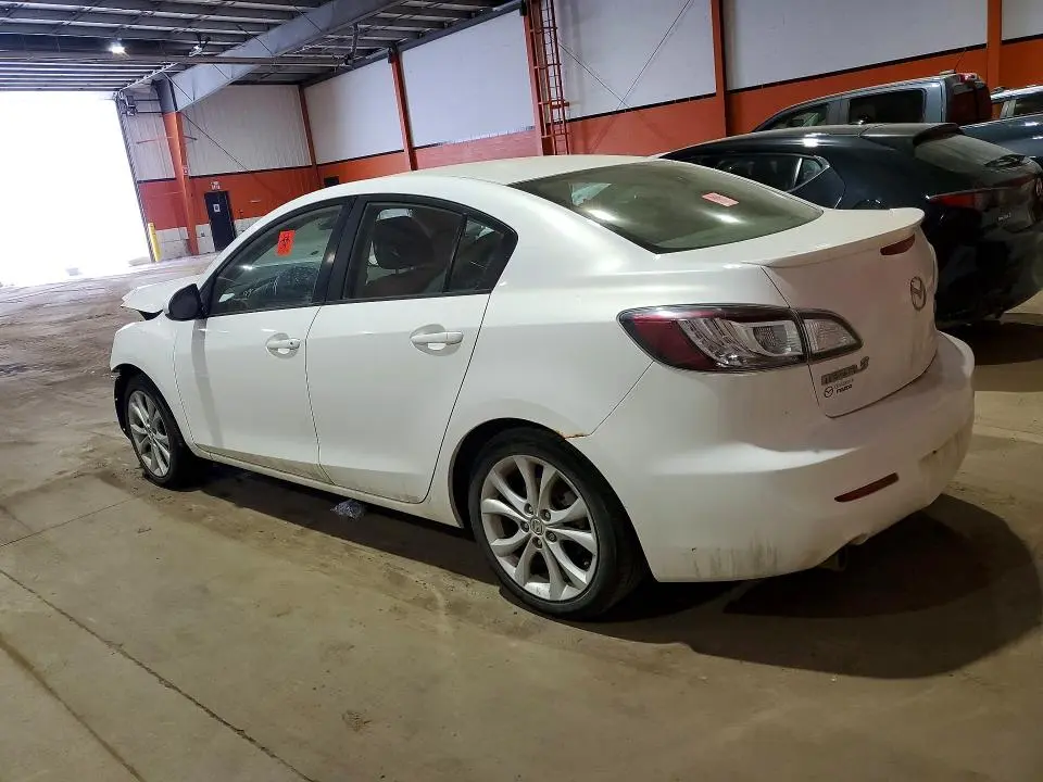 2011 MAZDA 3 S  