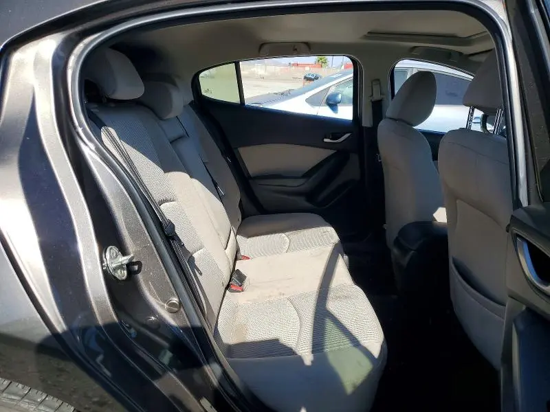 2016 MAZDA 3 TOURING  