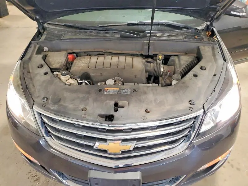2017 CHEVROLET TRAVERSE LT  