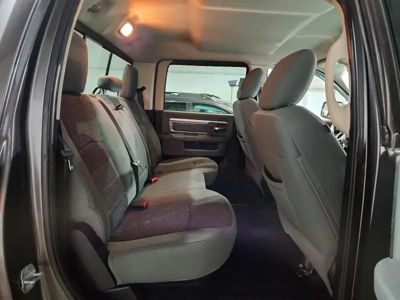 2014 RAM 1500 SLT  