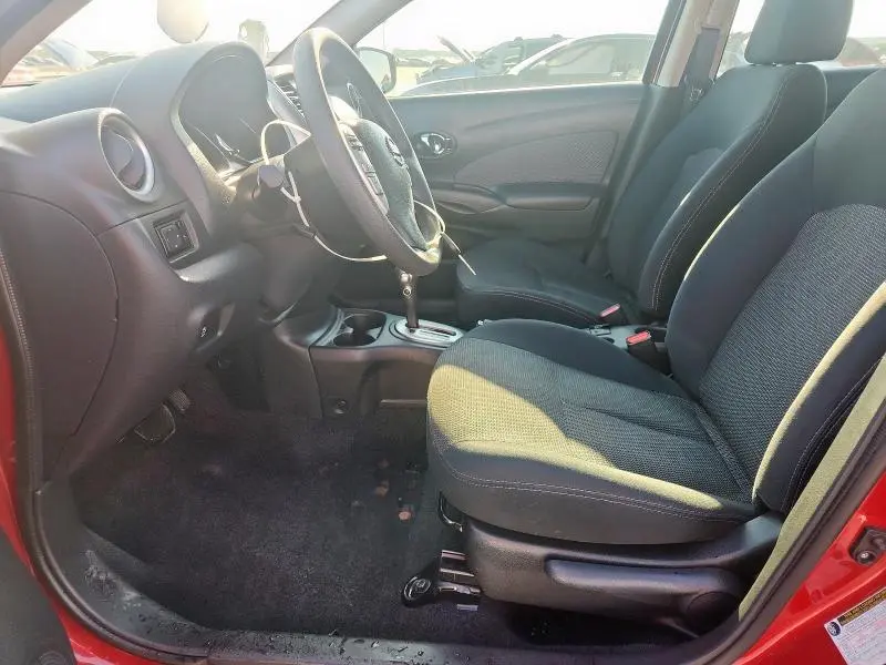 2015 NISSAN VERSA S  