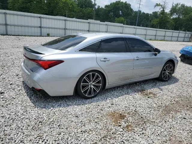 2019 TOYOTA AVALON XLE  