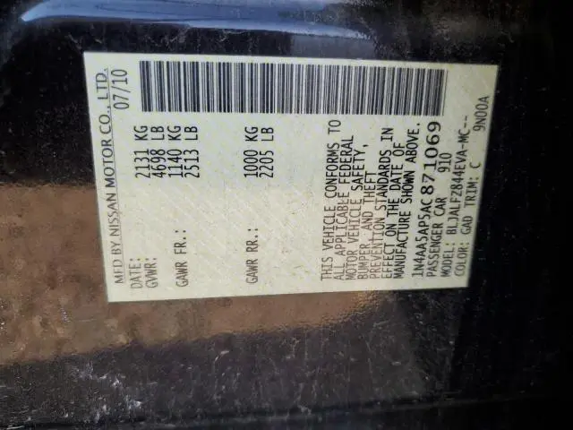 2010 NISSAN MAXIMA S  