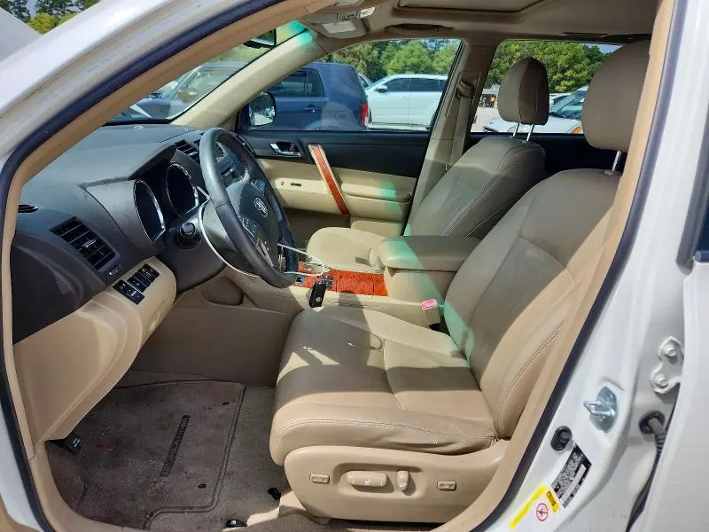 2010 TOYOTA HIGHLANDER LIMITED  