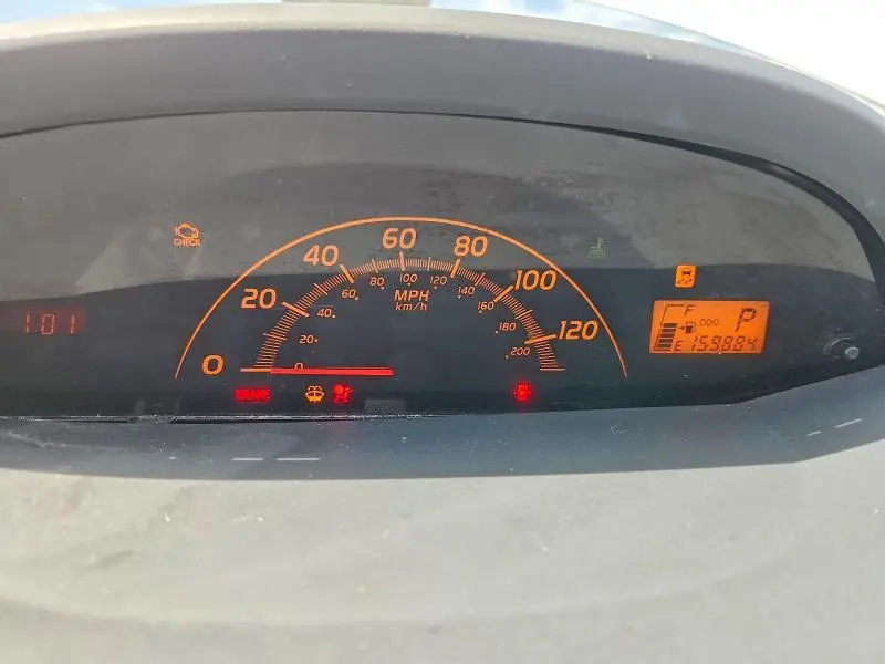 2010 TOYOTA YARIS BASE  
