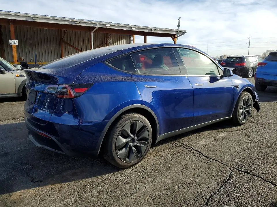 2025 TESLA MODEL Y   