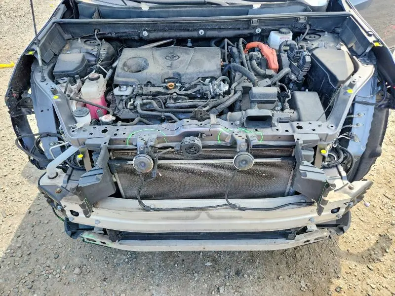2022 TOYOTA RAV4 SE  