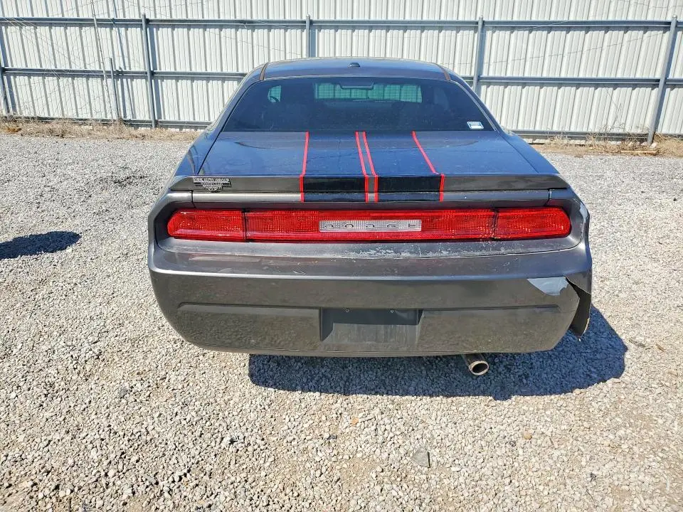 2010 DODGE CHALLENGER SE  